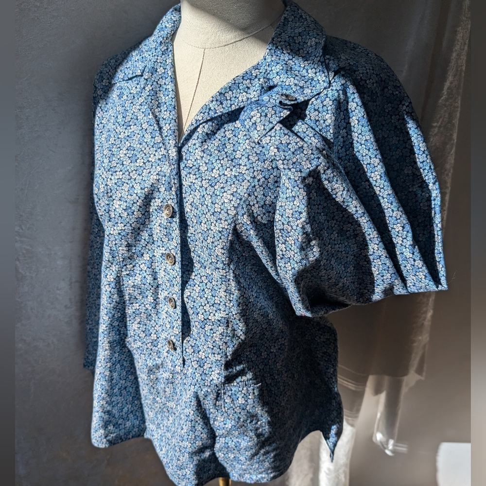Vtg Forget Me Not Silvery Blue Floral Button-Up Blouse Collared Fit Flare Collar